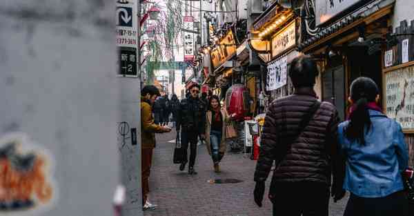 2019年7月20号申时出生的女孩起名建议，五行是什么？